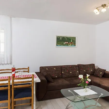 Celenca - Two Bedroom With Terrace And Pool View - A1 Apartamento Mokošica