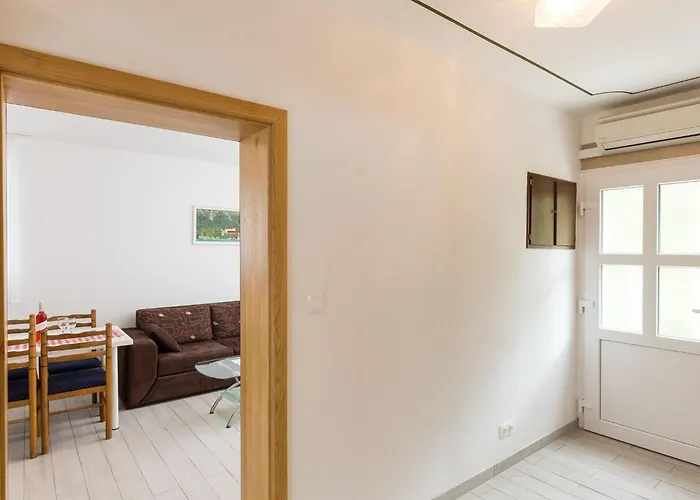 Celenca - Two Bedroom With Terrace And Pool View - A1