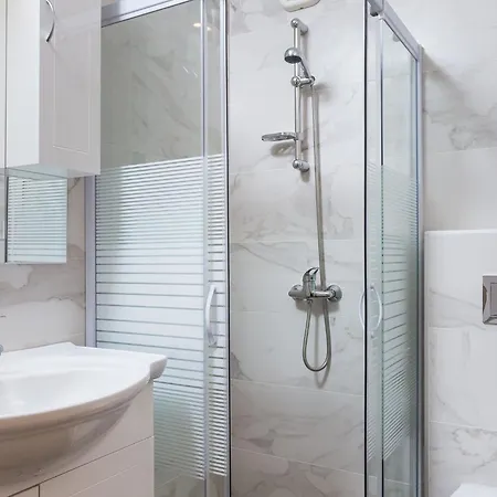 Celenca - Two Bedroom With Terrace And Pool View - A1 Apartment Mokošica